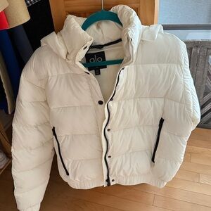 ALO Yoga Black and White Puffer Jacket